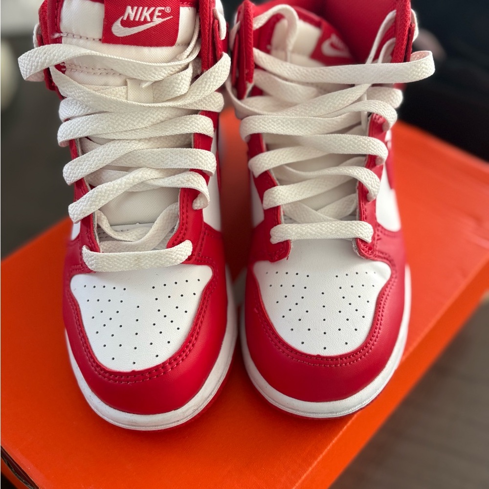 Nike Kids Sneakers in Red and White